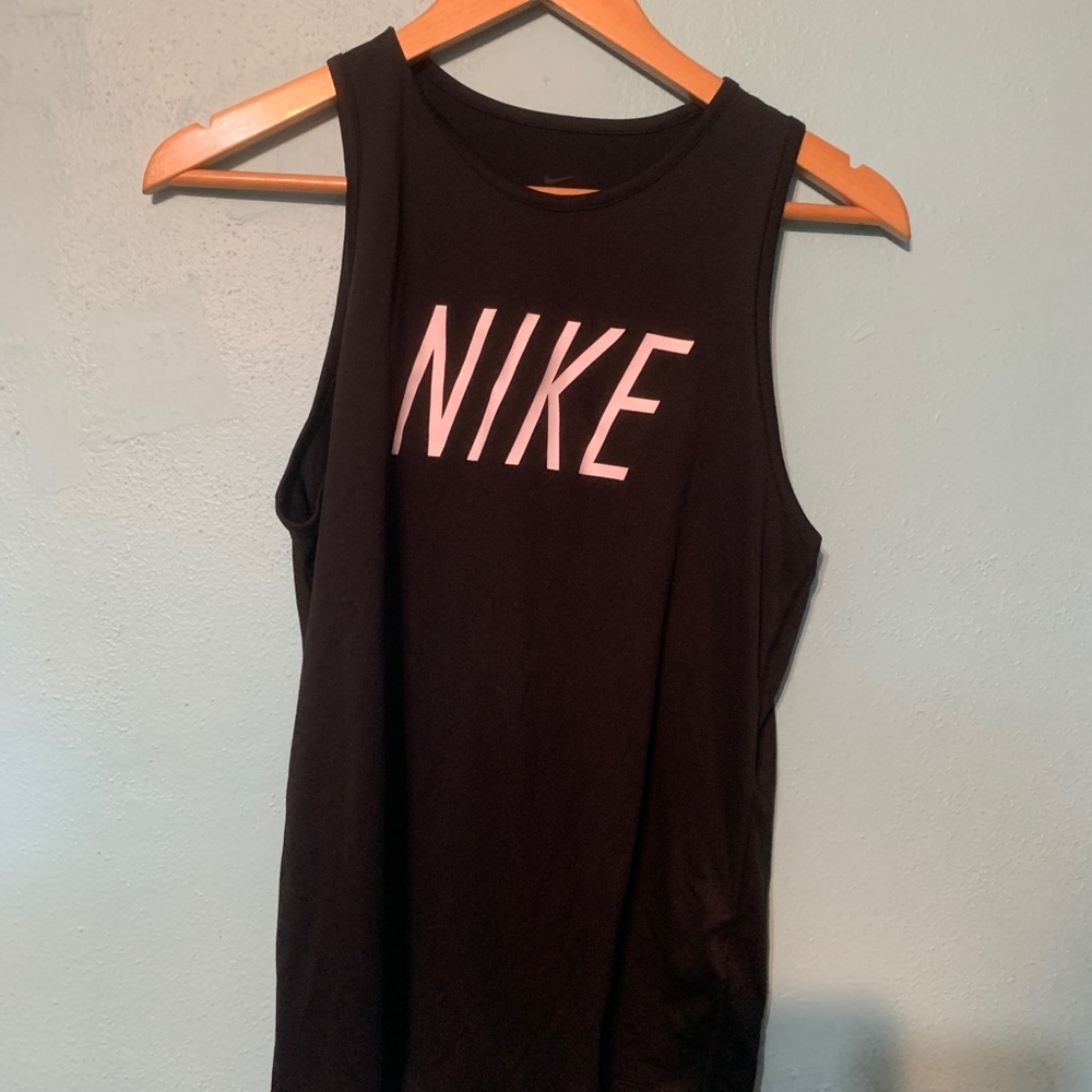 Nike tank